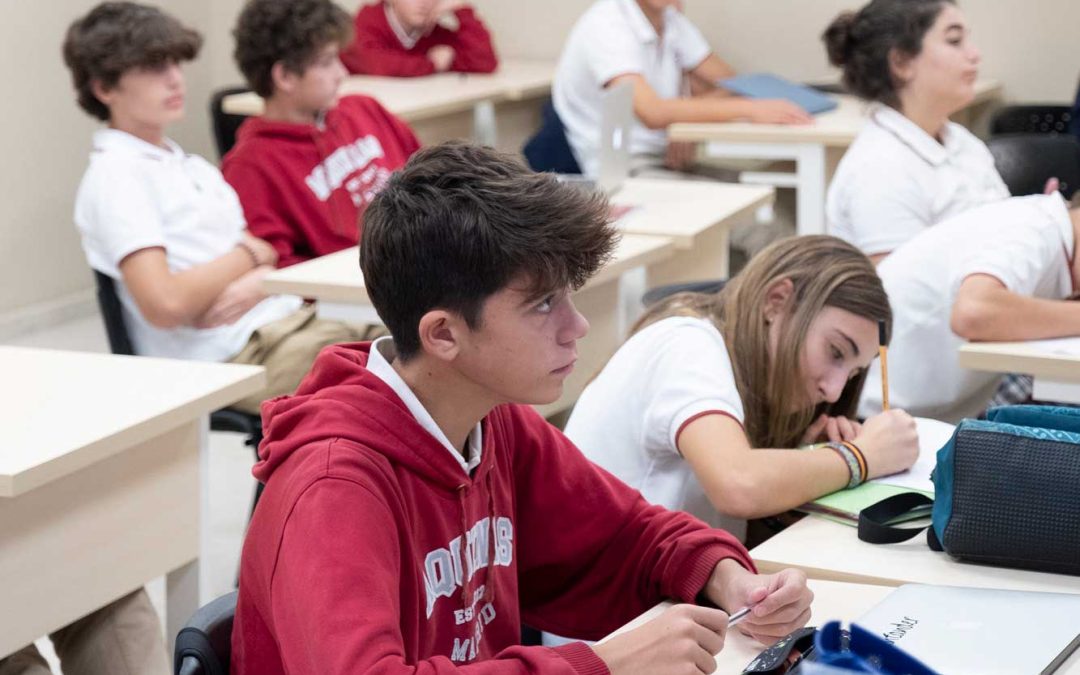 Can you study the IB while playing football in Spain?